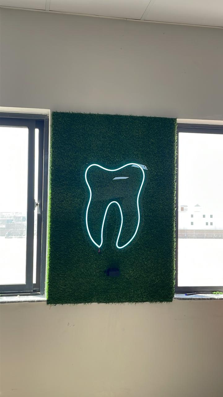 TEETH - NEON SIGN FOR DENTAL