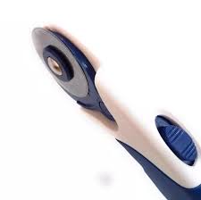 ROTARY CUTTER FOR PAPER CUT